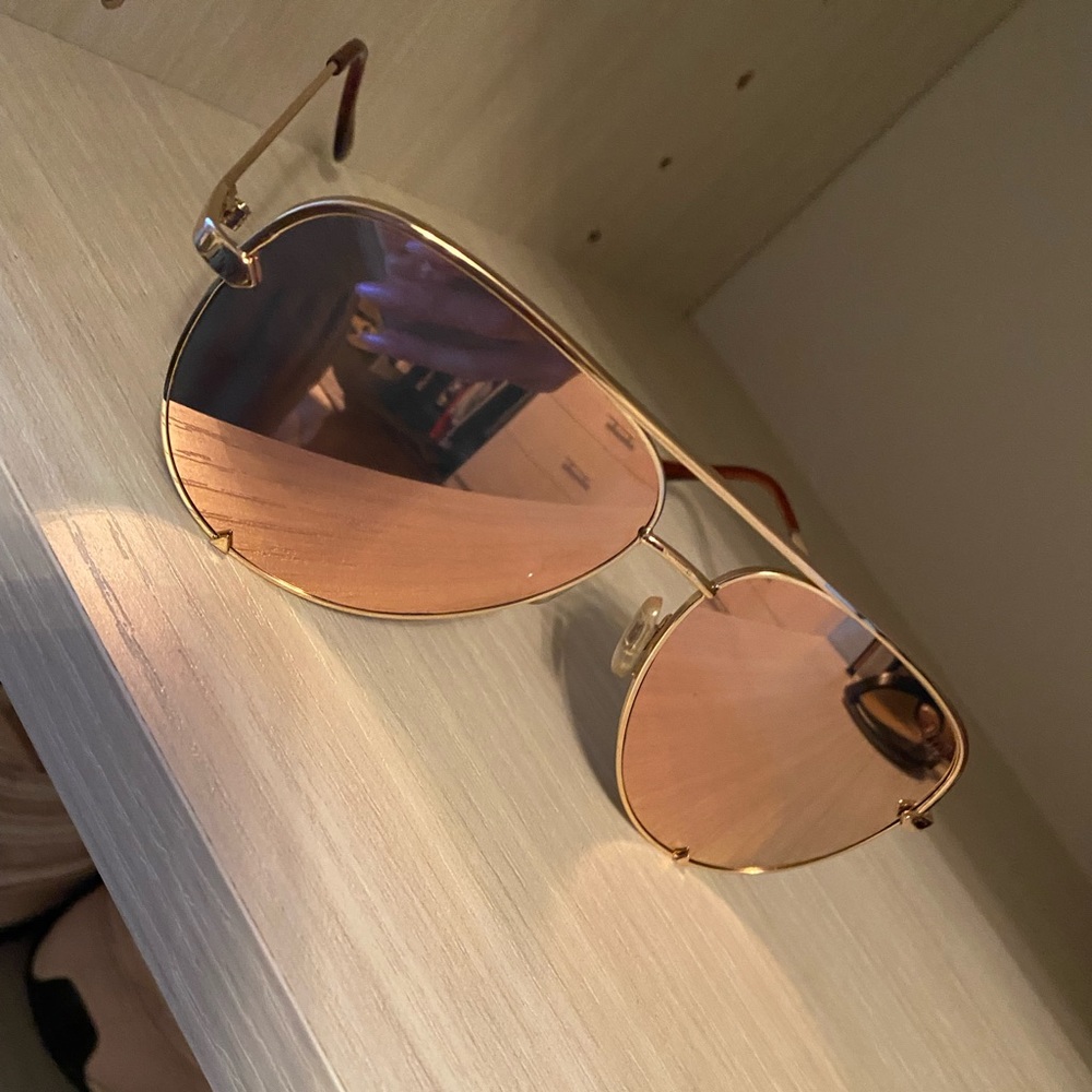 Gold high quay glasses